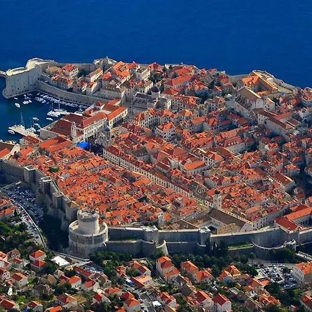 Adriatic Blue * لوكفا روجوزنيكا