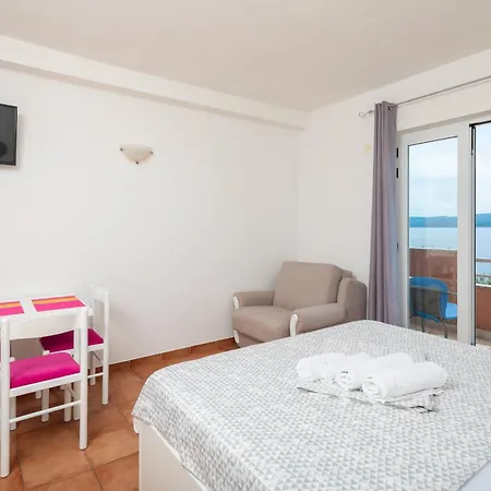 Adriatic Blue * لوكفا روجوزنيكا