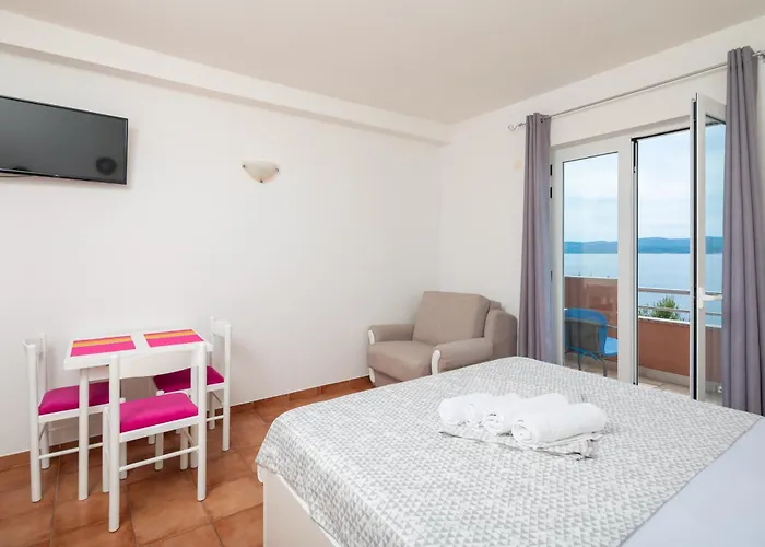 Adriatic Blue * ロクヴァ・ロゴズニツァ