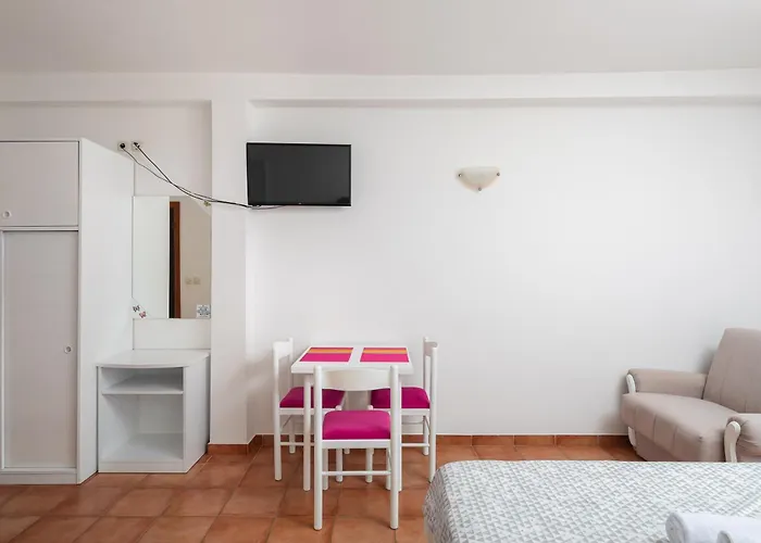 Adriatic Blue * ロクヴァ・ロゴズニツァ