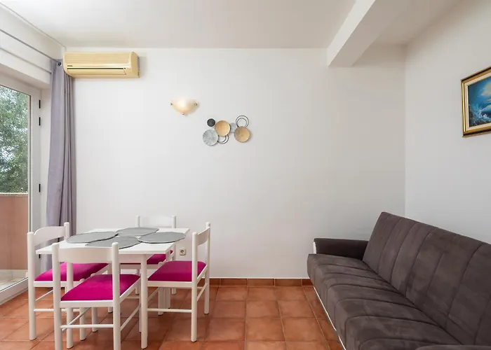 Adriatic Blue ホテル ロクヴァ・ロゴズニツァ