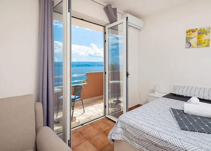 Adriatic Blue * ロクヴァ・ロゴズニツァ